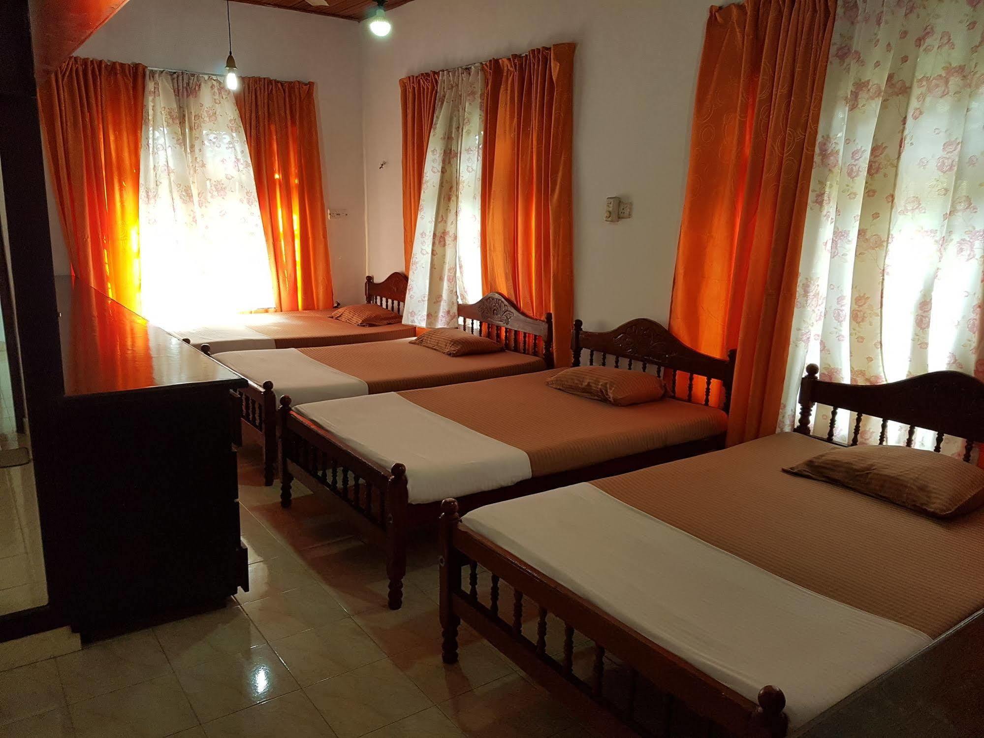 Hostel 107 Kandy Kültér fotó