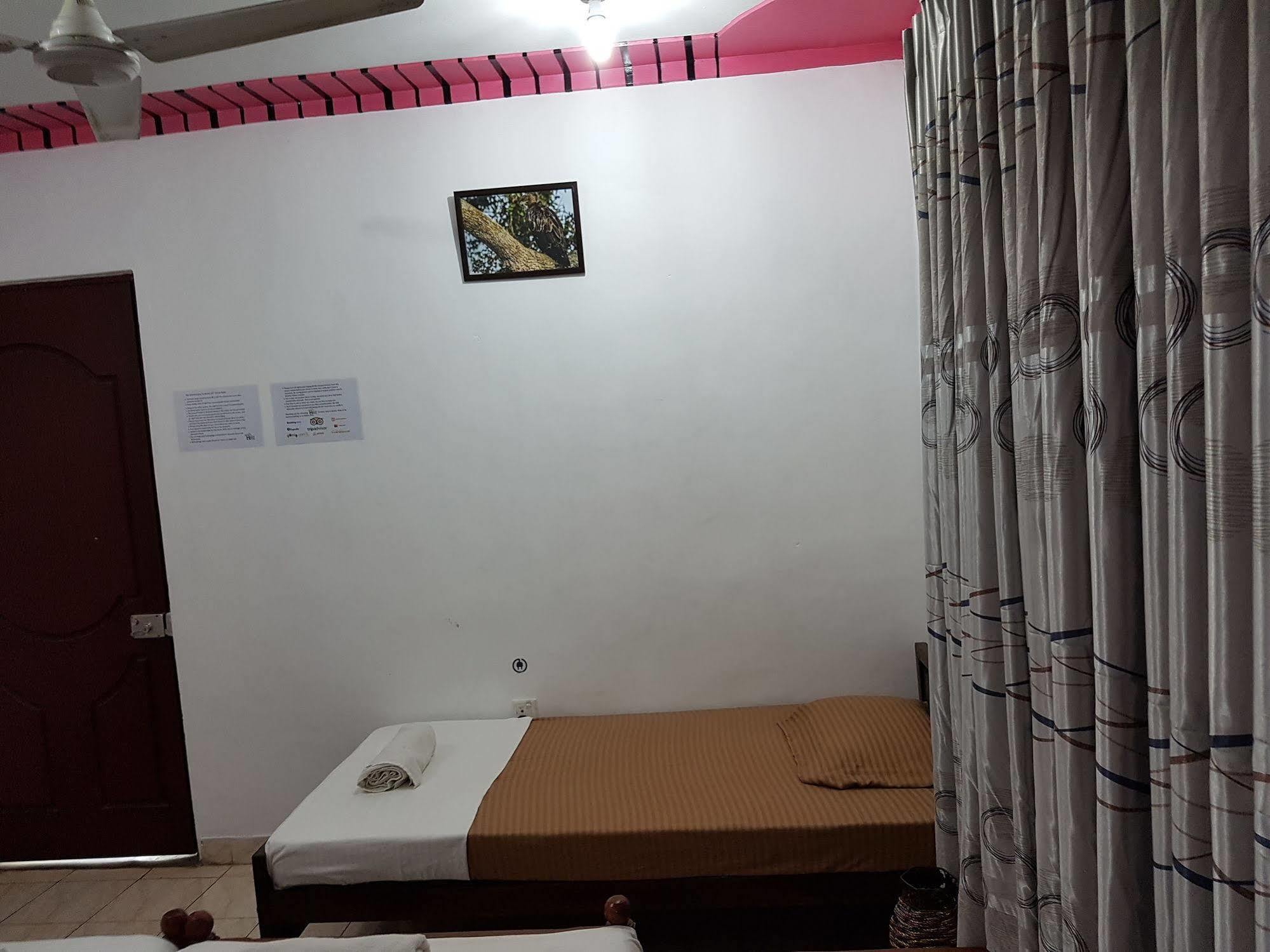 Hostel 107 Kandy Kültér fotó